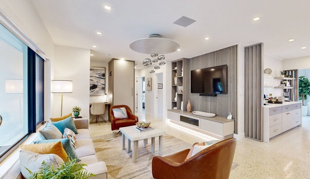 Sun, Sand & Style: Your Perfect Beach Getaway in Oakland Park
