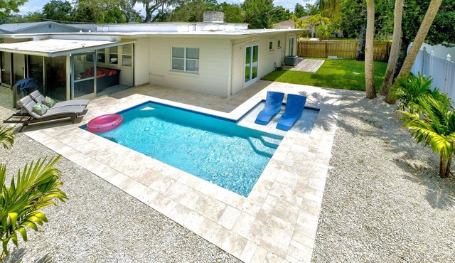 Sun-Soaked & Heated Pool Home - Minutes to Siesta Key