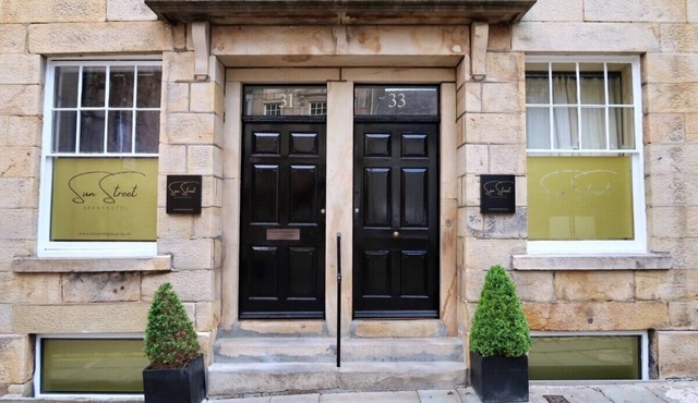 Sun Street ApartHotel