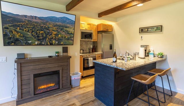 Sun Valley Atelier Condo | Perfect Location