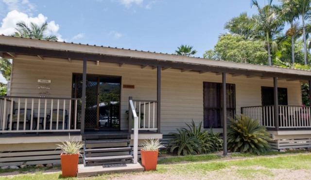 Sunbird on Corica, Horseshoe Bay