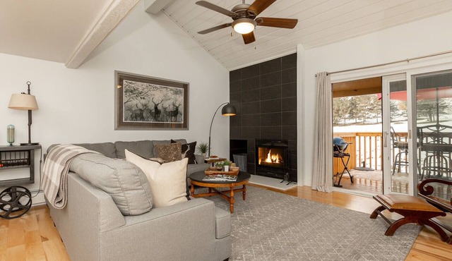 Sunburst in Sun Valley! Modern Family Getaway in Elkhorn.