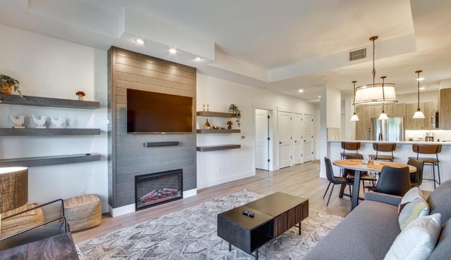 Suncadia Resort Condo Balcony and Golf Course Views