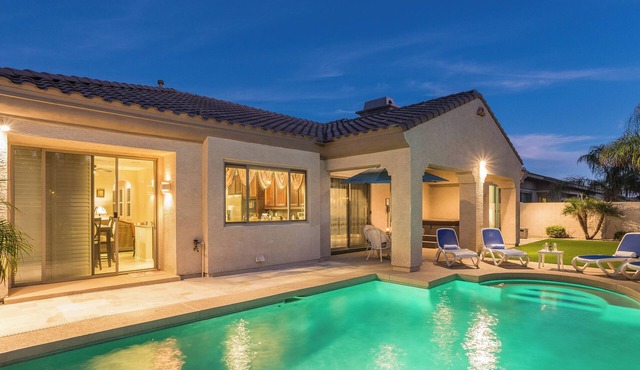 SUNDANCE VILLA - Heated Pool, Jacuzzi, Billiard-1 mile to Wigwam golf club