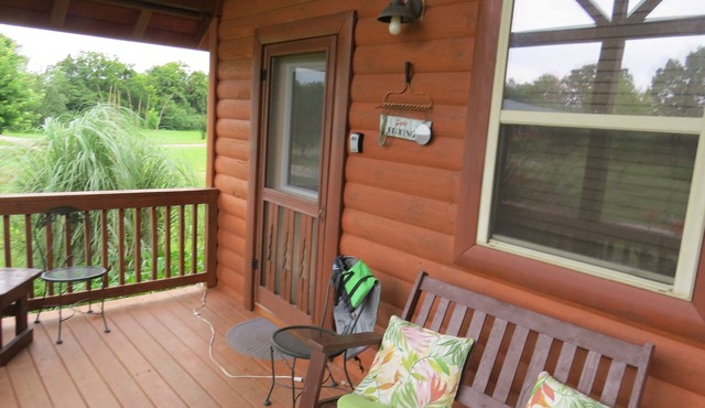 SUNDANCER CABIN CADDO RIVER! GREAT GETAWAY ! River Access!