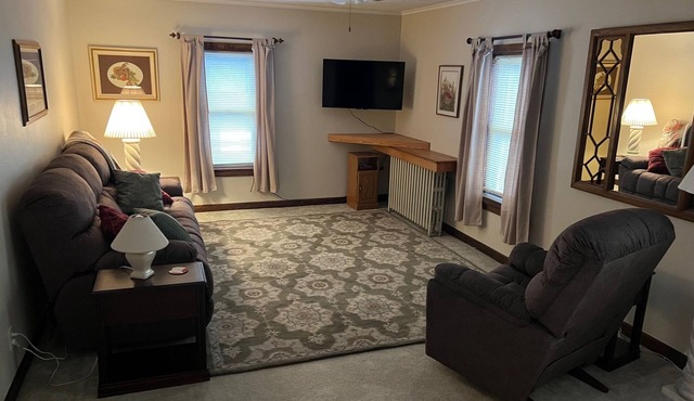 Sunday Lake Retreat - ski hills, ATV, snowmobile trails, waterfalls and Porkies.