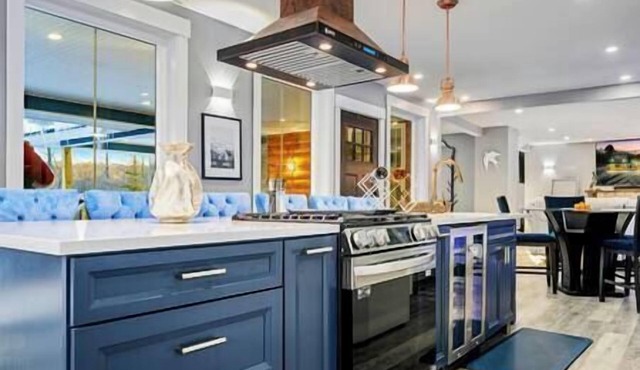 Sunday River Ski Retreat Sleeps 16+ Hot Tub