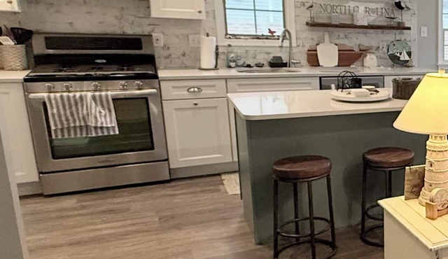 Sunday - Sunday Too Cute.Quite south end of OC- 3 BR -2 bath -PET FRIENDLY