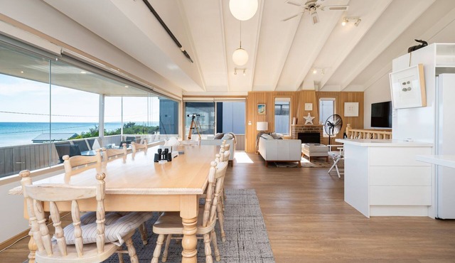 Sundaze in Bonbeach by Property Mums