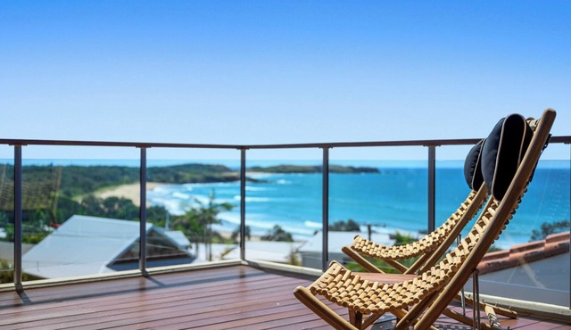 Sundecks - Stunning Oceanview Beach House in Emerald Beach