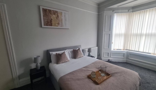 Sunderland 5 Bedroom House