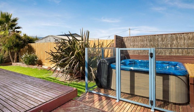 Sunderland Retreat in Sunderland Bay