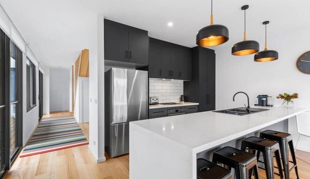 Sundrenched Barwon Heads