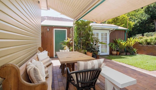 Sunfields Garden Hideaway between Beaches and CBD