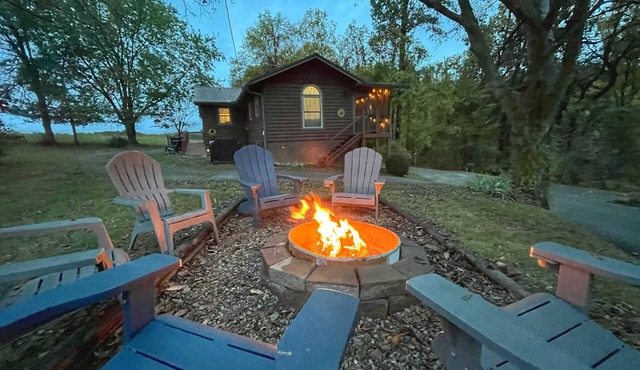 Sunfish Cove – Pet-Friendly Lakeside Retreat