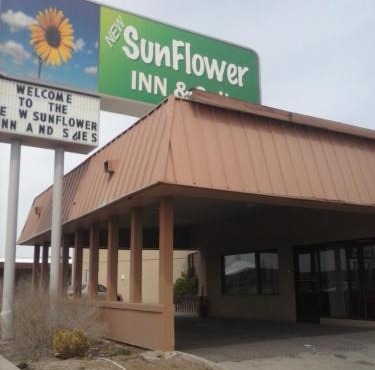 Sunflower Inn & Suites - Garden City