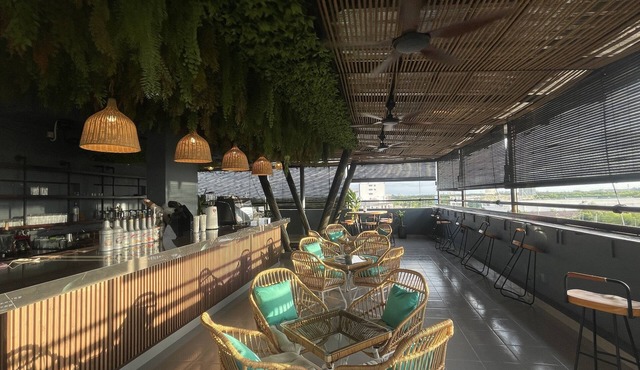 Sunflower World Hotel