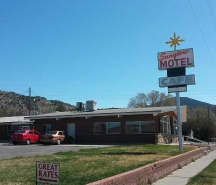 Sunglow Motel