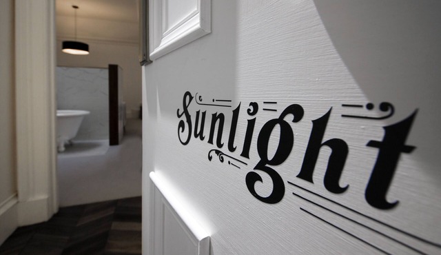 Sunlight (Standard Bedroom) - a lews castle that sleeps 2 guests in 1 bedroom