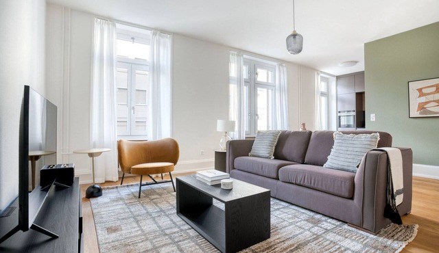 Sunlit Gundeldingen 3 Room w/Storage, nr Basel Main Stn, by Blueground