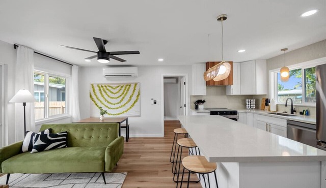 Sunlit Island Escape in Kailua