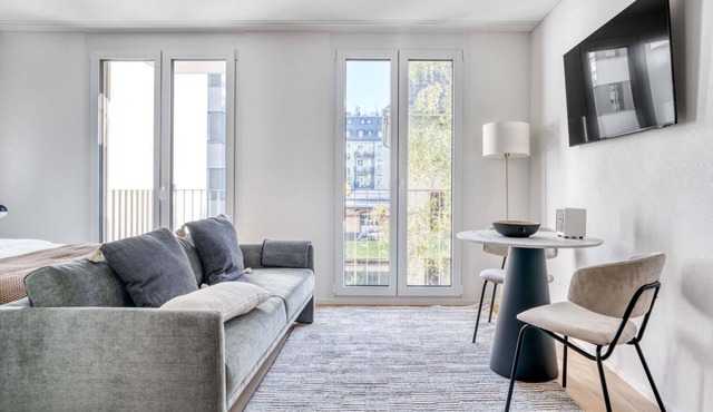 Sunlit Wiedikon 1 Room w/Storage & W/D, 1 min to Market, by Blueground