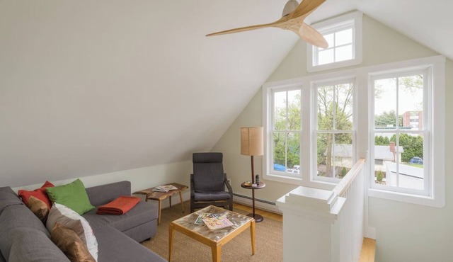 Sunny 3BR on Battery Park — Lake & Mountain Views, Steps to Church St