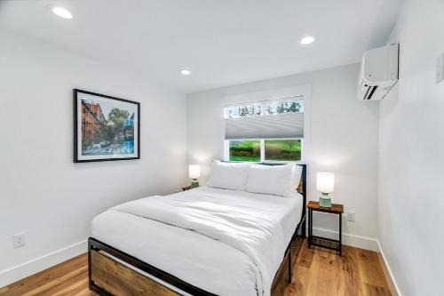 Sunny 3BR Retreat Near Everett Waterfront