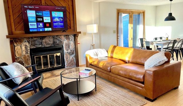 Sunny 3BR Taos Retreat with Mountain Views and Steam Shower