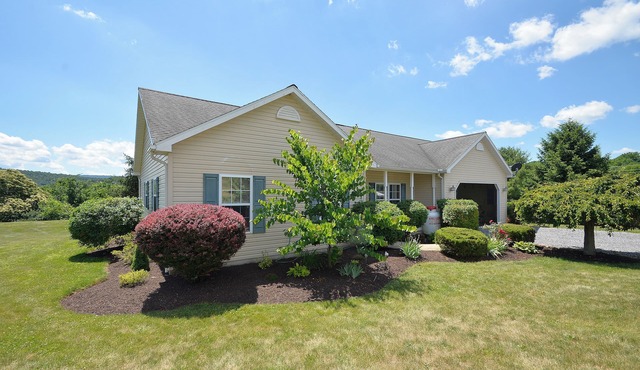 SUNNY ACRES AT RAYSTOWN LAKE - PET FRIENDLY