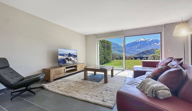 Sunny Alps Panorama - Modern House above Sion