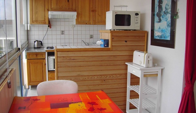 Sunny apartment Quiet good Standing 300 meters Sea Beach fine sand Forest