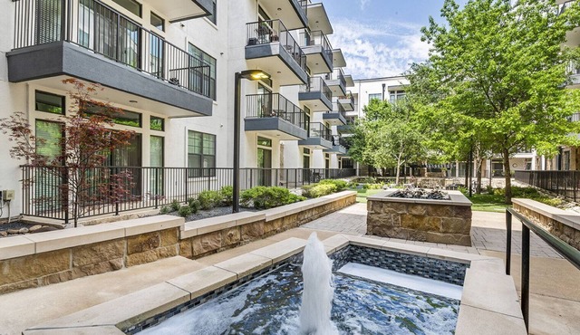 Sunny Arboretum 1BR w/ Gym, Pool & W/D, nr restaurants, by Blueground
