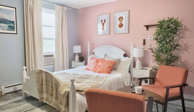 Sunny Bachelor with Balcony near River & Trails