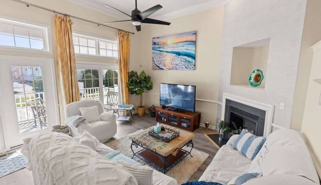 Sunny Bayside Escape