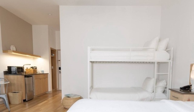 Sunny Beachside Suite Near Pier Village & Boardwalk Dining Spots