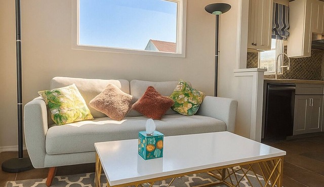 Sunny Bernal Heights Home with Amazing Views