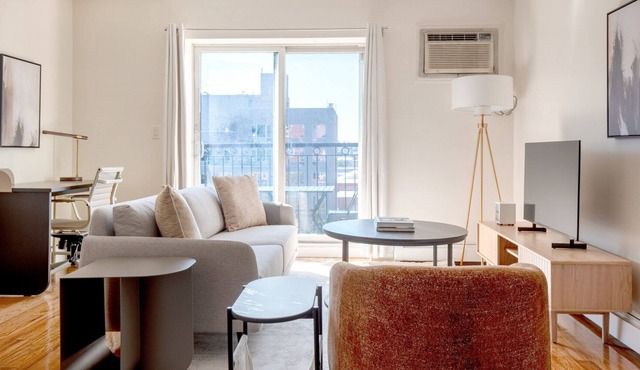 Sunny Boerum Hill 2BR w/ W/D, Balcony & Roof, nr BAM, by Blueground