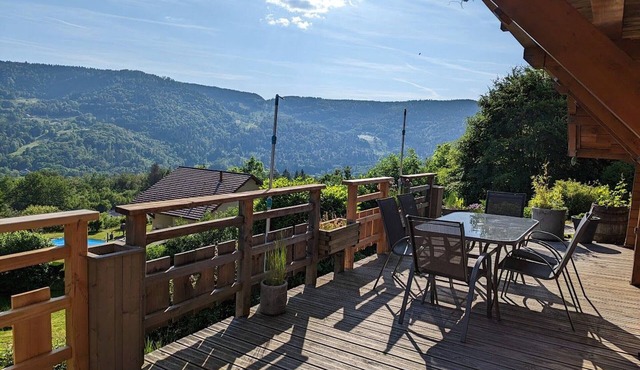 Sunny chalet in the High Vosges with terrace, bike and ski storage, all charges included