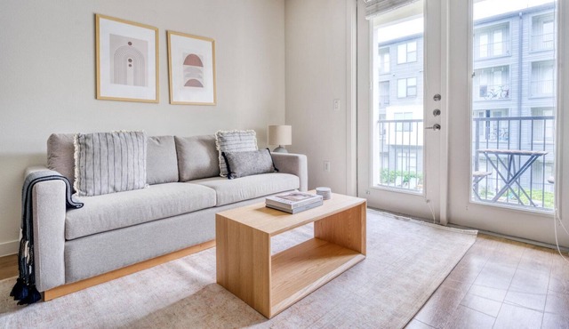 Sunny Cherrywood 1BR w/ Pool, Gym & W/D, nr restaurants, by Blueground