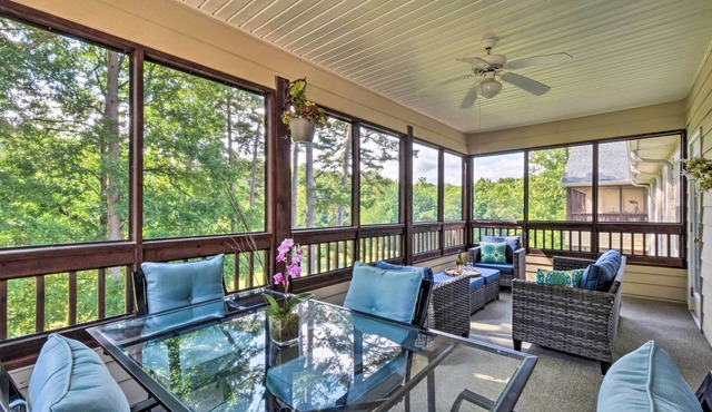 Sunny Clayton Condo on Kingwood Golf Course!