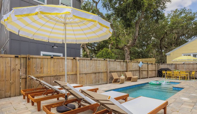 Sunny Coastal Retreat in St. Augustine with Pool