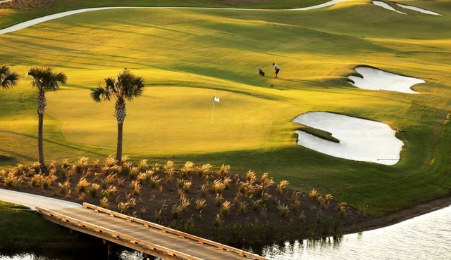 Sunny condo with golf course and lake views!