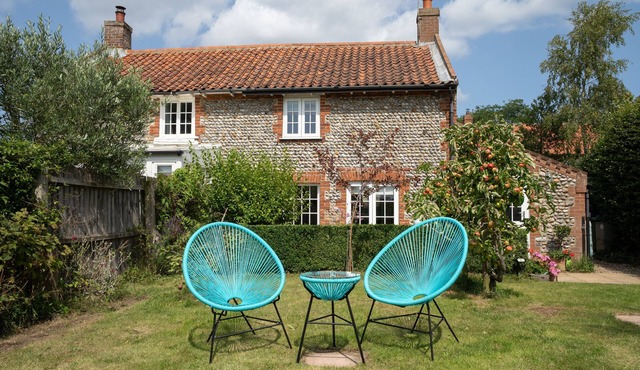 Sunny Cottage by East Ruston Cottages