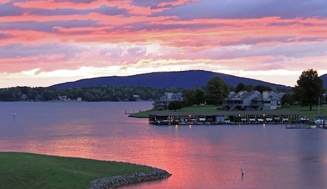 Sunny Days at Bernard's Landing - Lake Front