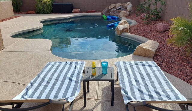 Sunny Days, Poolside Fun, and Space to Relax & Recharge ☀️💦