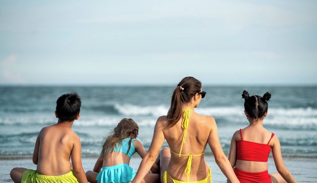 Sunny Days Retreat, . 5 miles to beach, Fishing, 90min to Disney. Pet friendly