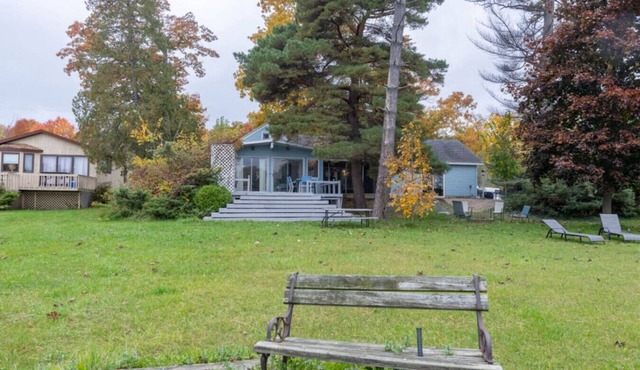 Sunny Days Studio Half Suite| Cozy Lake Stay