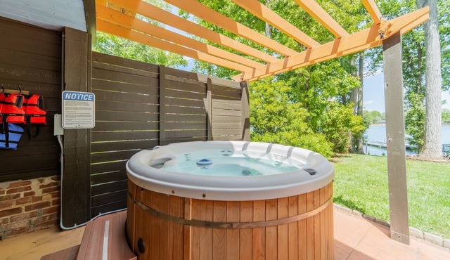 Sunny Daze by SoCharm | Hot Tub and Great Views