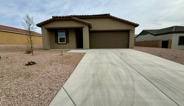 Sunny Desert Retreat 3 Bedroom